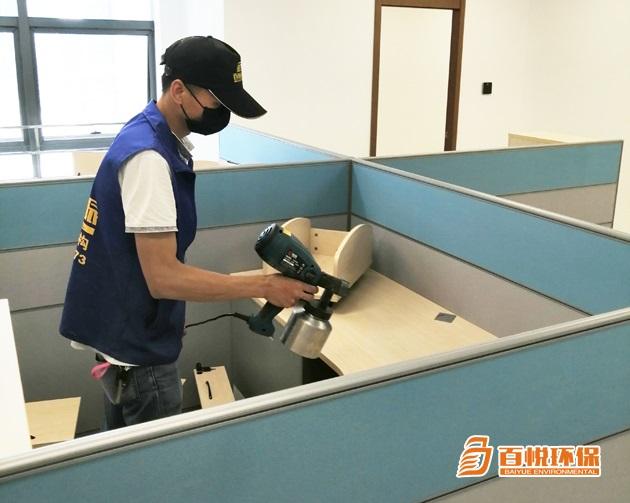 百悅環(huán)保推薦：汽車車內(nèi)如何除甲醛，甲醛又從哪來？